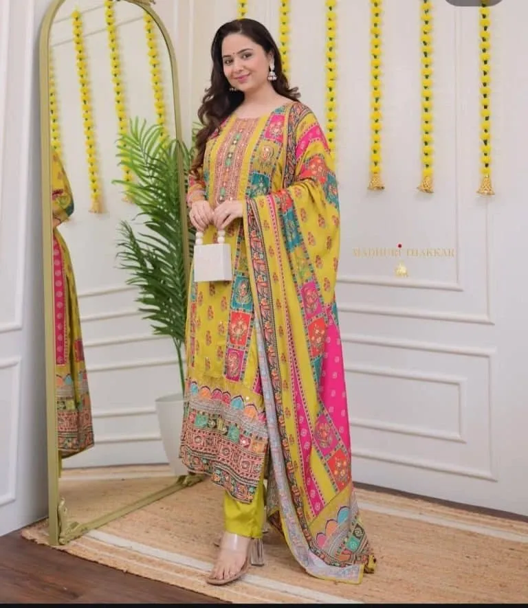 Royal look- yellow three piece - Image 3